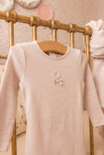 Load image into Gallery viewer, Sweet classic pointelle fooite and beanie - Hushed pink
