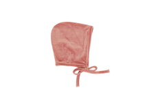 Load image into Gallery viewer, Bisous bib footie and bonnet - Pink TD2815
