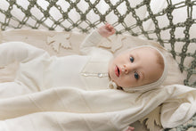 Load image into Gallery viewer, V-knit henley layette set - Ivory
