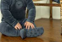 Load image into Gallery viewer, Clock velour footie and beanie - True navy
