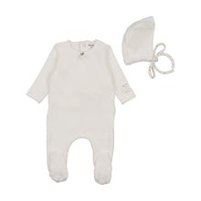 Load image into Gallery viewer, Whimsical bloom patch layette set - Chalk white boys
