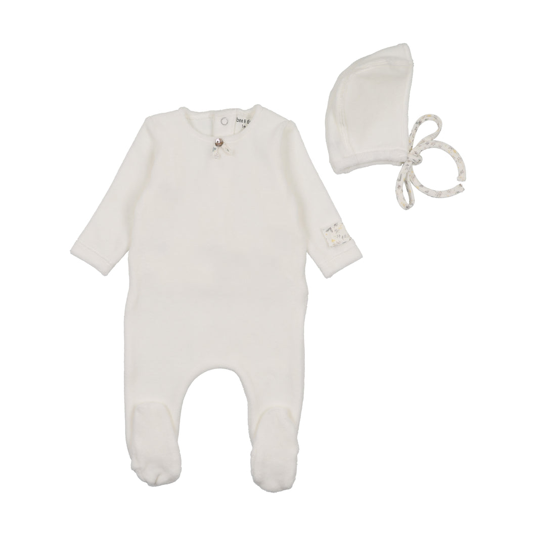 Whimsical bloom patch footie and bonnet - Chalk white boys