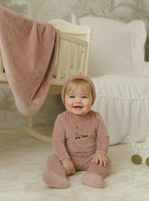 Load image into Gallery viewer, Winter sledder layette set - Mauve
