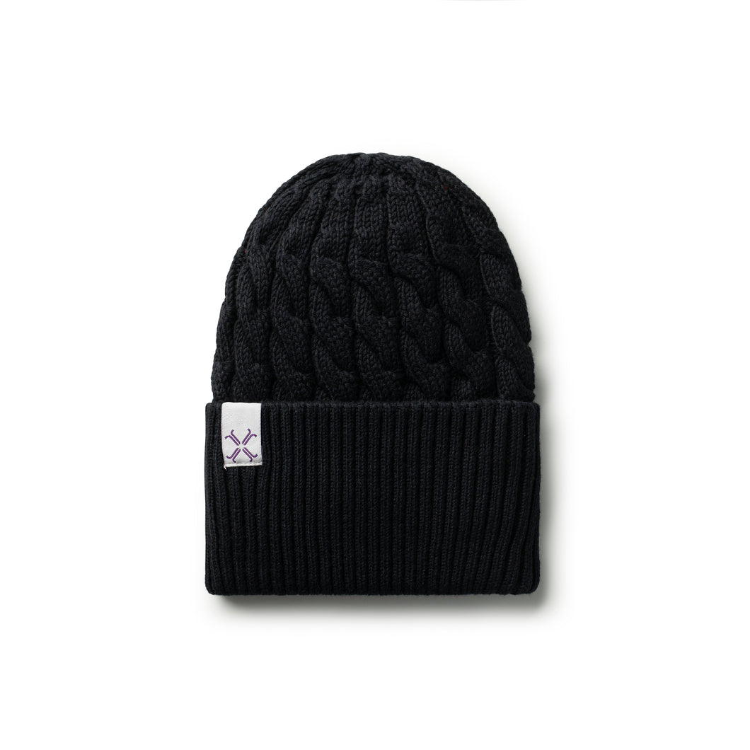 Black braided cuffed beanie
