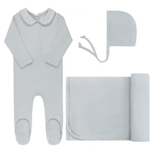 Load image into Gallery viewer, Embroidered collar collection layette set - Blue
