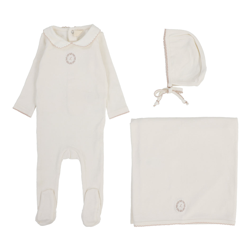 Emblem embroidered layette set - Cream/pink