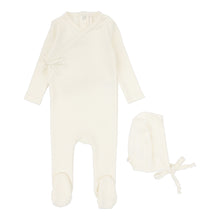 Load image into Gallery viewer, Pinpoint layette set - Ivory
