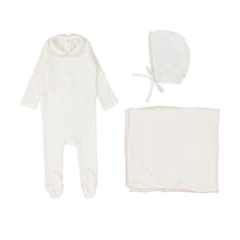 Load image into Gallery viewer, Edged collar layette set - Winter white/blush
