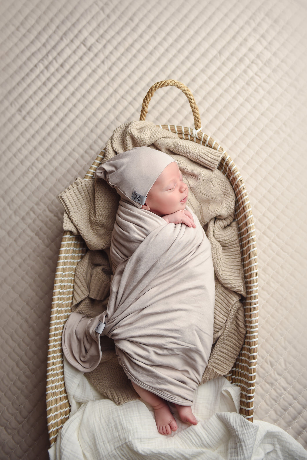 Sand beanie and blanket set