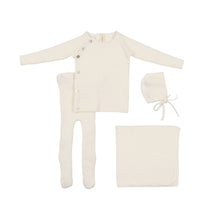 Load image into Gallery viewer, Winter white ribbed knit bris set with blanket
