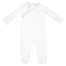Load image into Gallery viewer, Pink quilted bebe footie and bonnet

