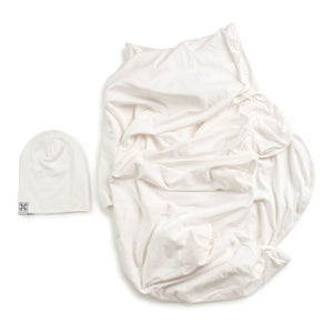 Natural white beanie and blanket set
