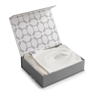 Natural white beanie and blanket set