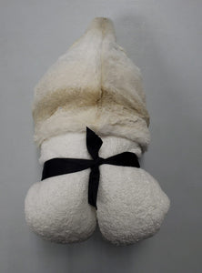 White hooded towel with ombre taupe fur